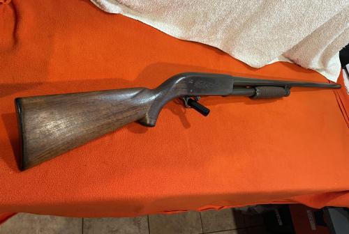 SKB/ Ithaca model 100, 12 gauge double BBL. Very good condition, Made Japan  1970's